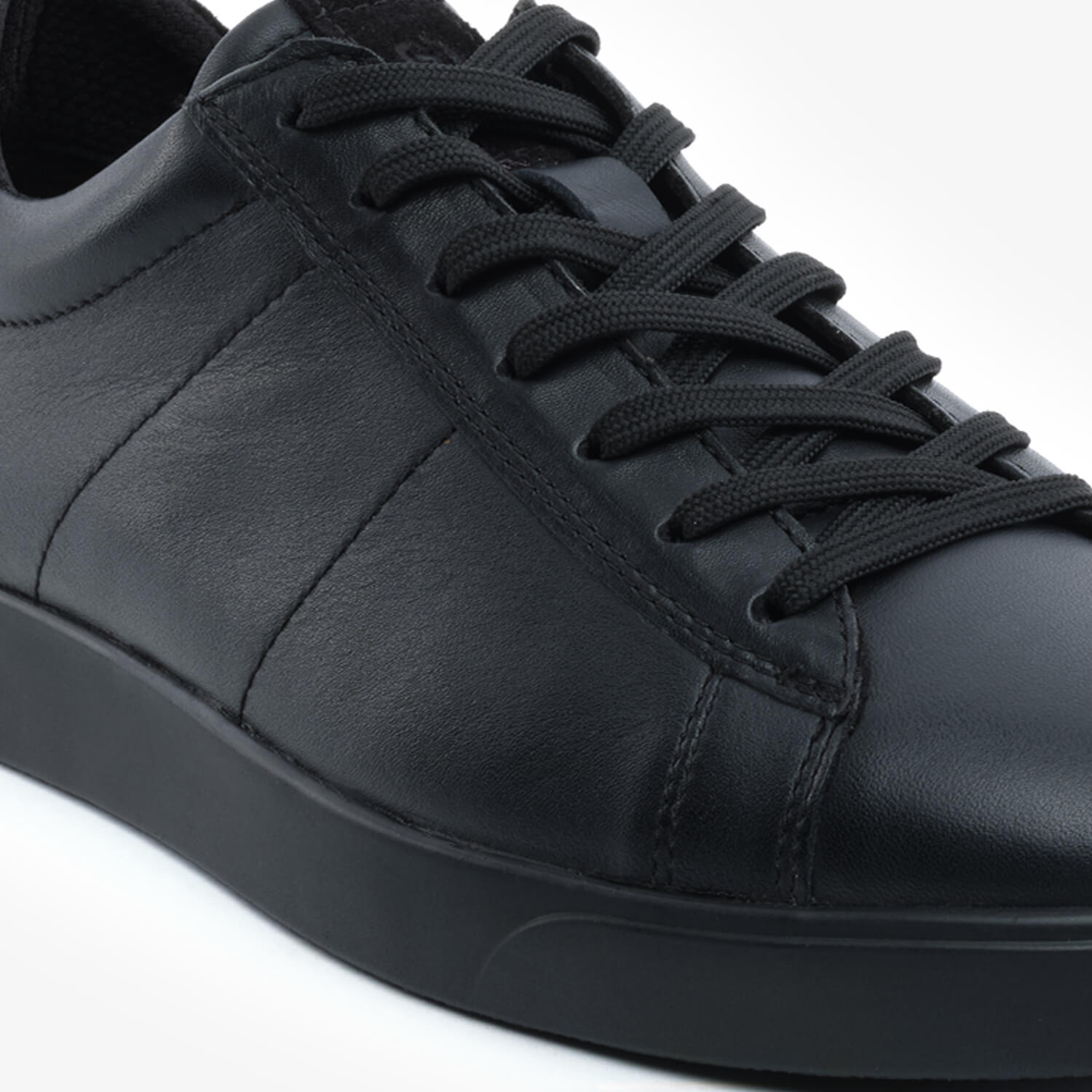 5Y1CA64675 Sneaker