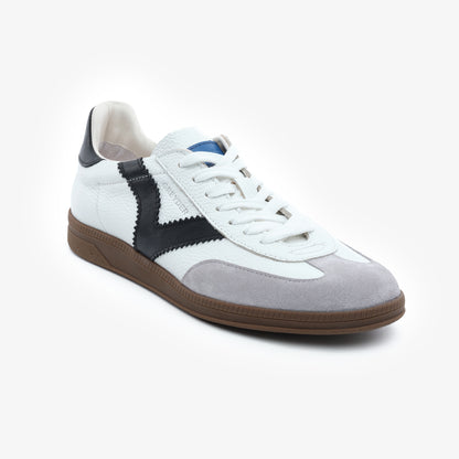 5Y1SA18270 Sneaker